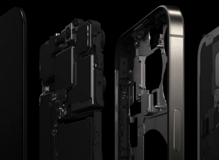科尔沁右翼中苹果15pro服务店分享为什么苹果iPhone15Pro更轻巧 